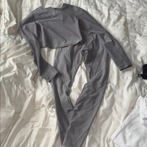 SET !!!!    💜⭐️UNBELIEVABLE DEAL 💜⭐️Sun ray bottoms and cropped top